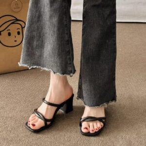Sandal